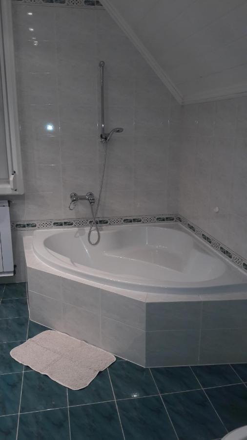 Pero Panzio Bed & Breakfast Debrecen Ngoại thất bức ảnh